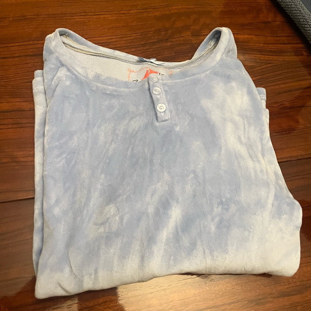 Goodnight Kiss Gray Button-Up Top Size PL